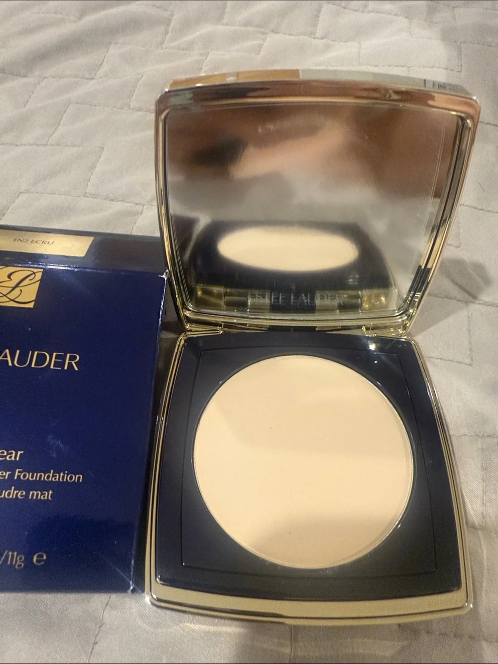Estee Lauder Double Wear Matte Powder Foundation - Navy & Gold Compact 1N2ECRU